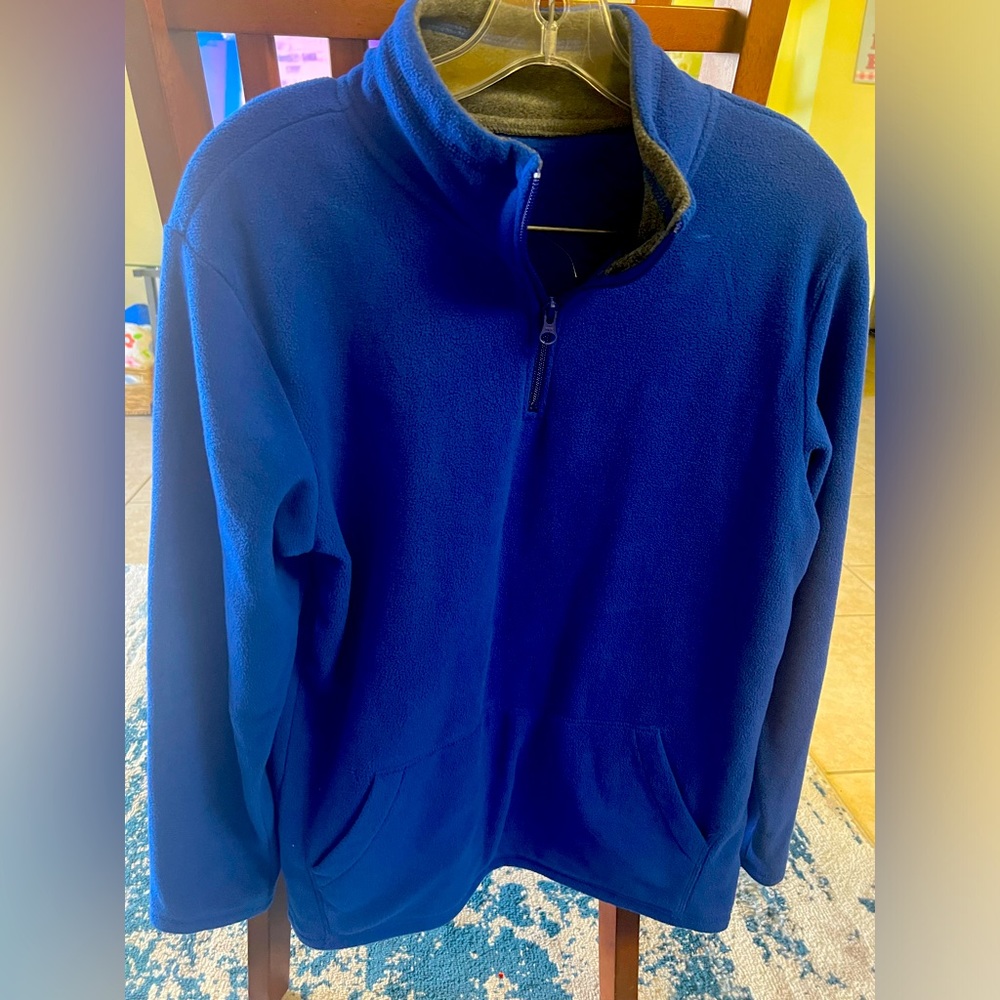 The Children’s place Boys fleece sweater, no tags, never worn, size XXL/16
